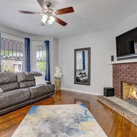 Historic Home With Vintage Charm In Springfield